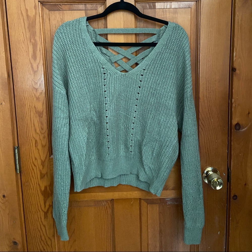 Aéropostale sweater. NEVER WORN. Size large.